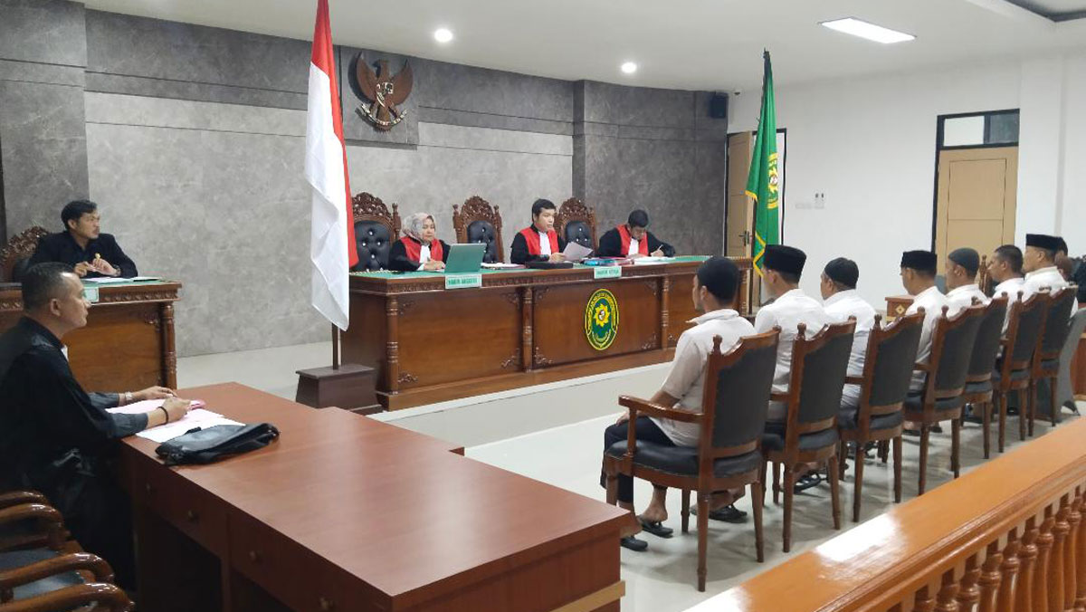 8 Terdakwa Penganiayaan Wartawan di Beltim Jalani Sidang Perdana di PN Tanjungpandan