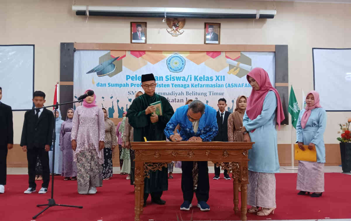 SMK Muhammadiyah Belitung Timur Cetak 17 Asisten Tenaga Kefarmasian