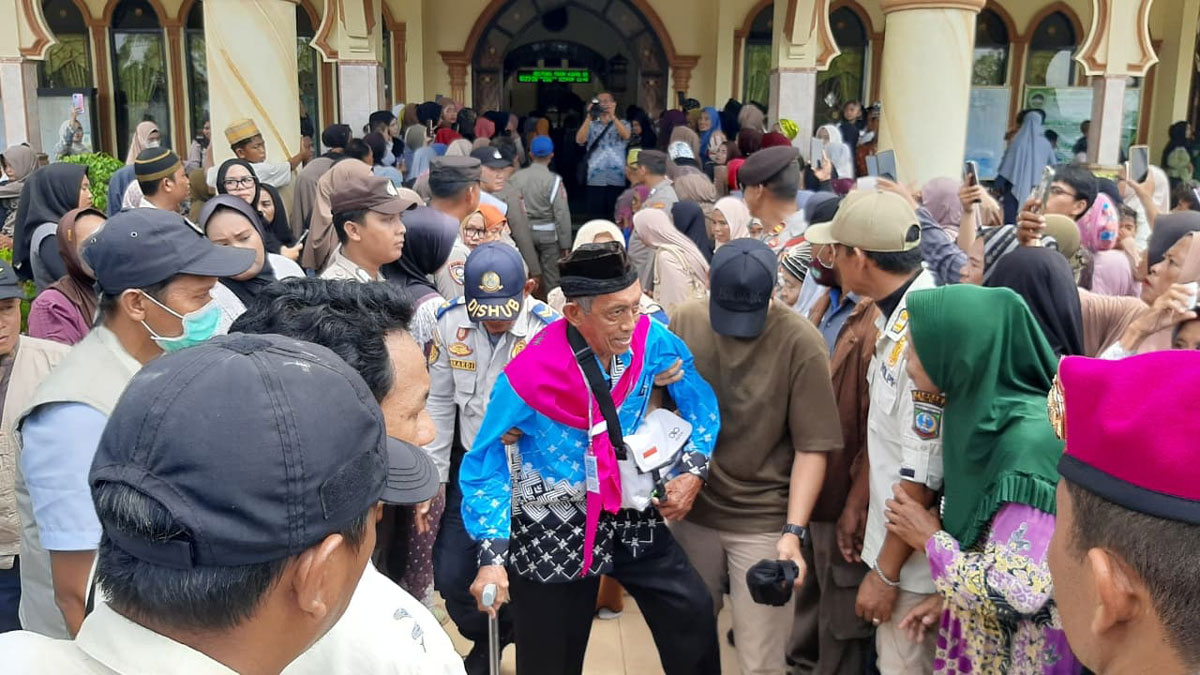 22 Calon Jamaah Haji Beltim 2026 Dilepas, Bupati Tekankan 2 Hal yang Harus Diantisipasi