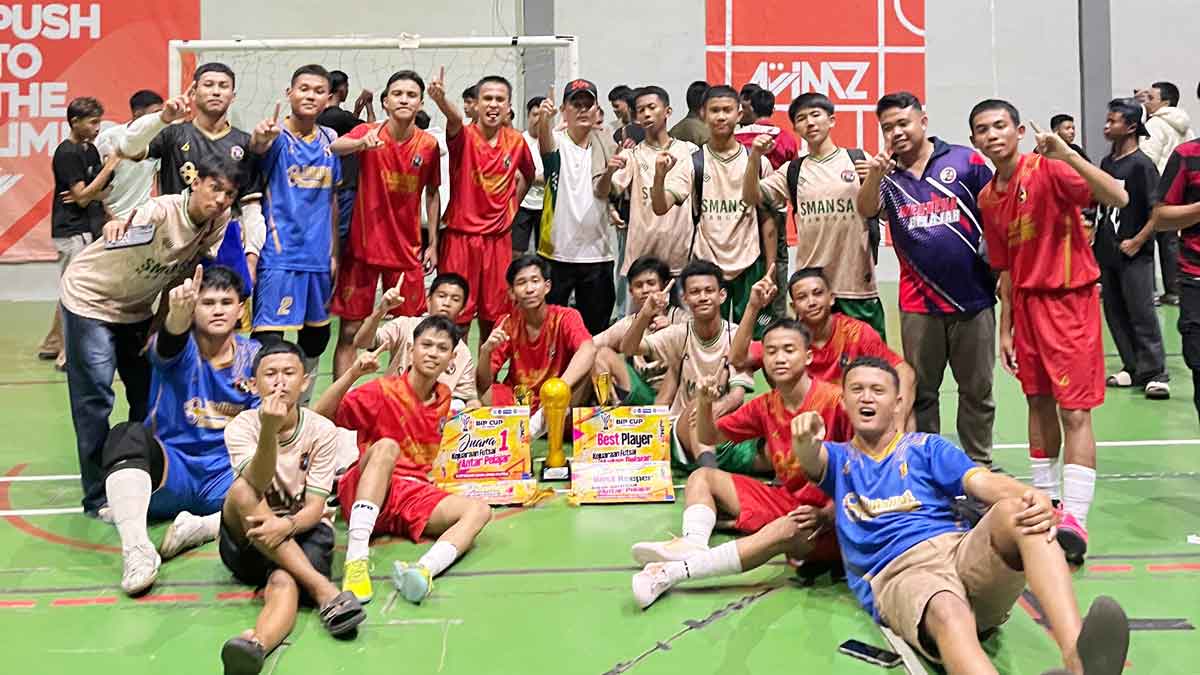Persembahkan Kado HUT RI, Tim Futsal SMAN 1 Manggar Juara BIP CUP 2025