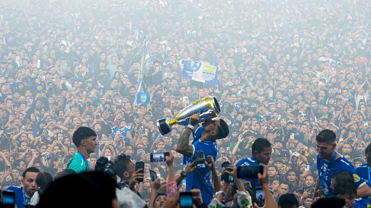 BRI Liga 1 2024/2025 Sukses Digelar: Bukti Peran BRI dalam Pemberdayaan Sepak Bola dan UMKM