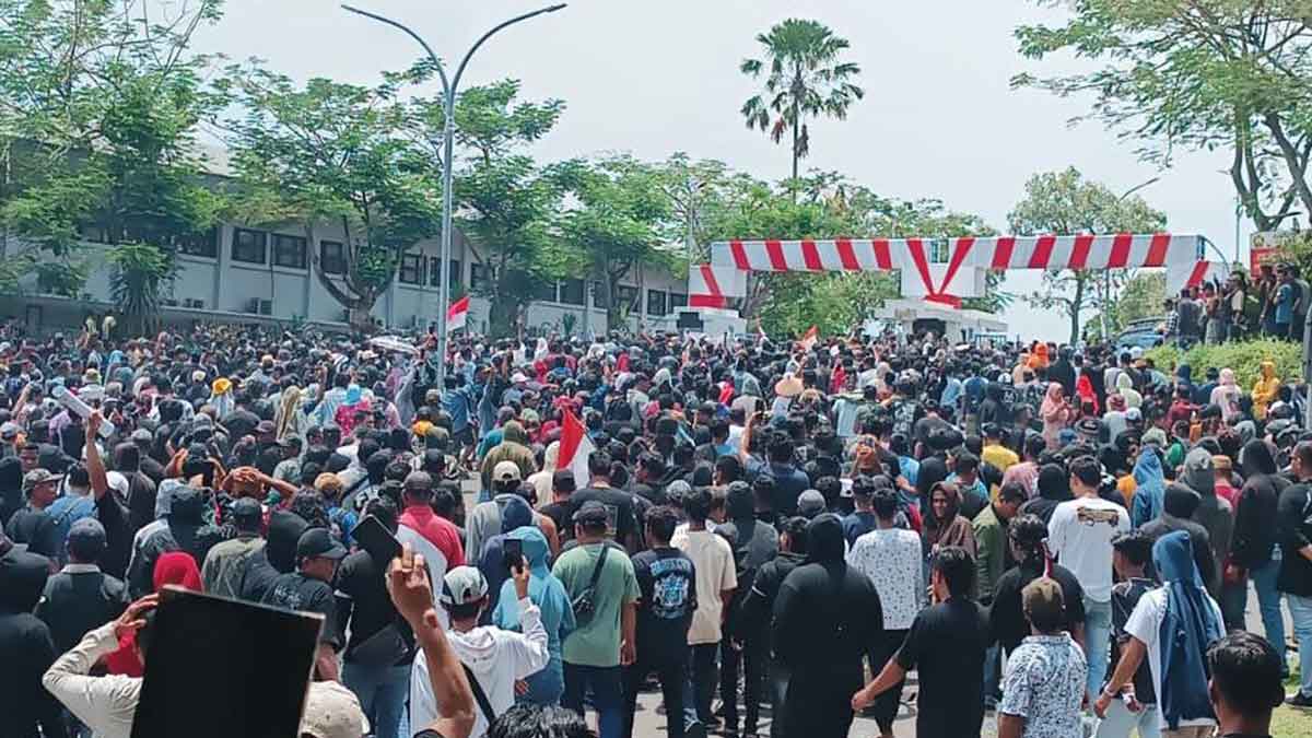 PT Timah Setujui Tuntutan Ribuan Penambang Babel, Harga SN 70 Naik Jadi Rp300 Ribu per Kg