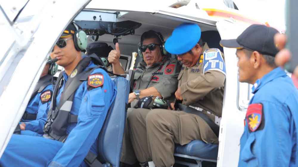 Gubernur Babel Naik Helikopter Tinjau Desa Terpencil, Pastikan Program Pembangunan Tepat Sasaran