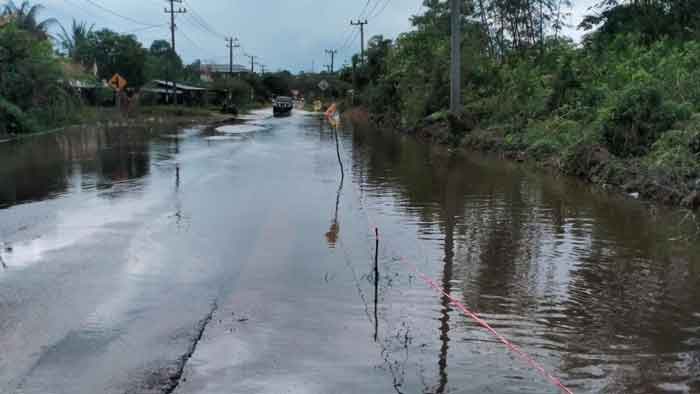 Jalan Suka Damai Desa Sukamandi Banjir Lagi, Padahal Beliadi Sudah Wanti-Wanti Singgung PT Timah