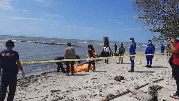 Heboh, Mayat Tak Utuh Ditemukan di Pantai Olipier Manggar