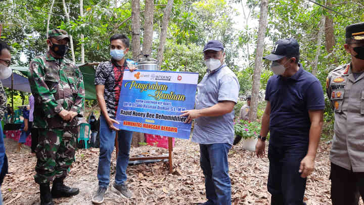 Manfaatkan Hutan Sebagai Lokasi Budidaya Madu Teran & Destinasi Wisata