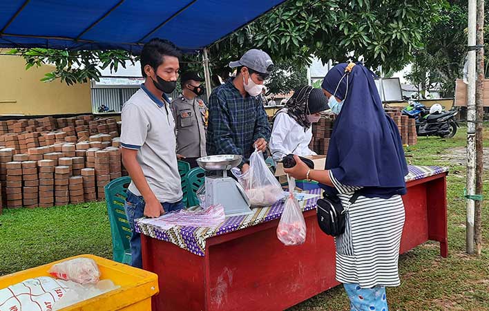 Giliran Polsek Gantung Jual Daging Sapi Segar