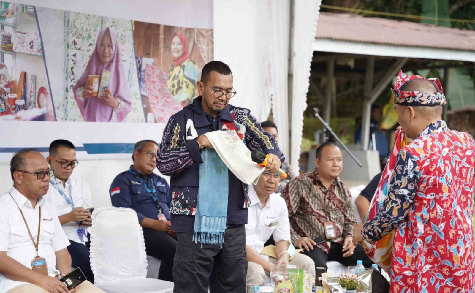 Arya Sinulingga Resmikan Rumah BUMN Belitung, Wadah Pemasaran Produk UMKM