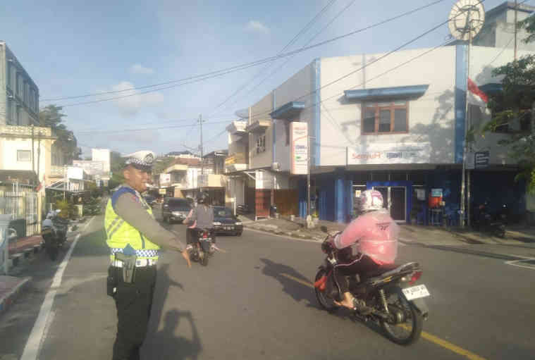 Antisipasi Kecelakaan, Polres Belitung Lakukan Pengamanan Jalan Pagi dan Sore