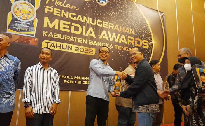 Harian Babel Pos Raih Awards Bangka Tengah 2022, Media Cetak Terbaik I