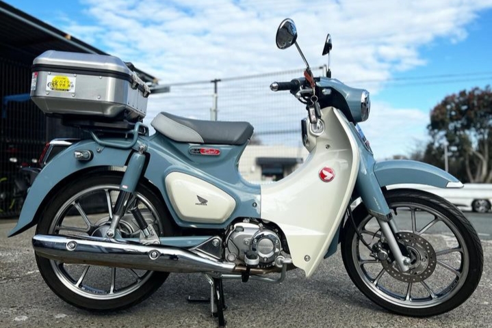 Kepoin Honda Super Cub C125 dengan Warna Baru dan Fitur Premium