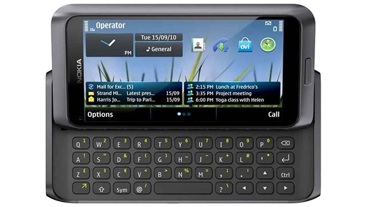 Spesifikasi Nokia E7, HP Profesional dengan Keyboard QWERTY dan Fitur Kerja Lengkap