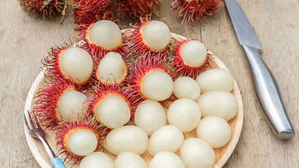 Kenali 8 Kelompok Orang yang Tak Boleh Makan Rambutan, Ini Efek Sampingnya!