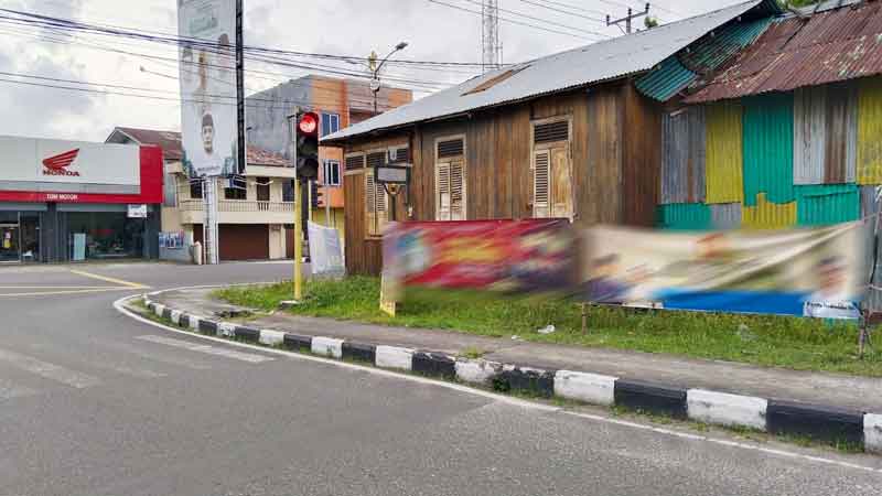 Bawaslu Belitung Bakal Kaji Alat Peraga Kampanye yang Bertebaran Secara Hukum