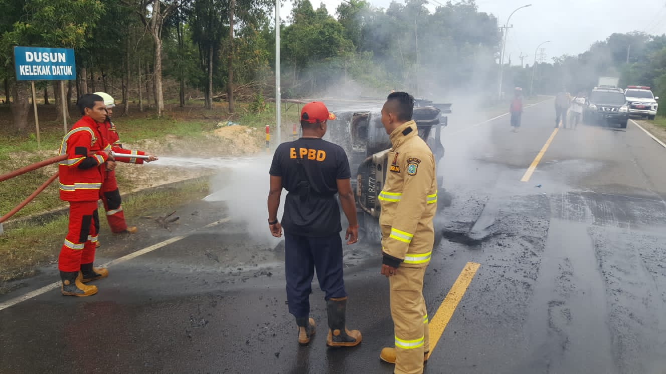 Nasib Sopir Mobil yang Kecelakaan dan Terbakar di Kawasan Jalan Badau