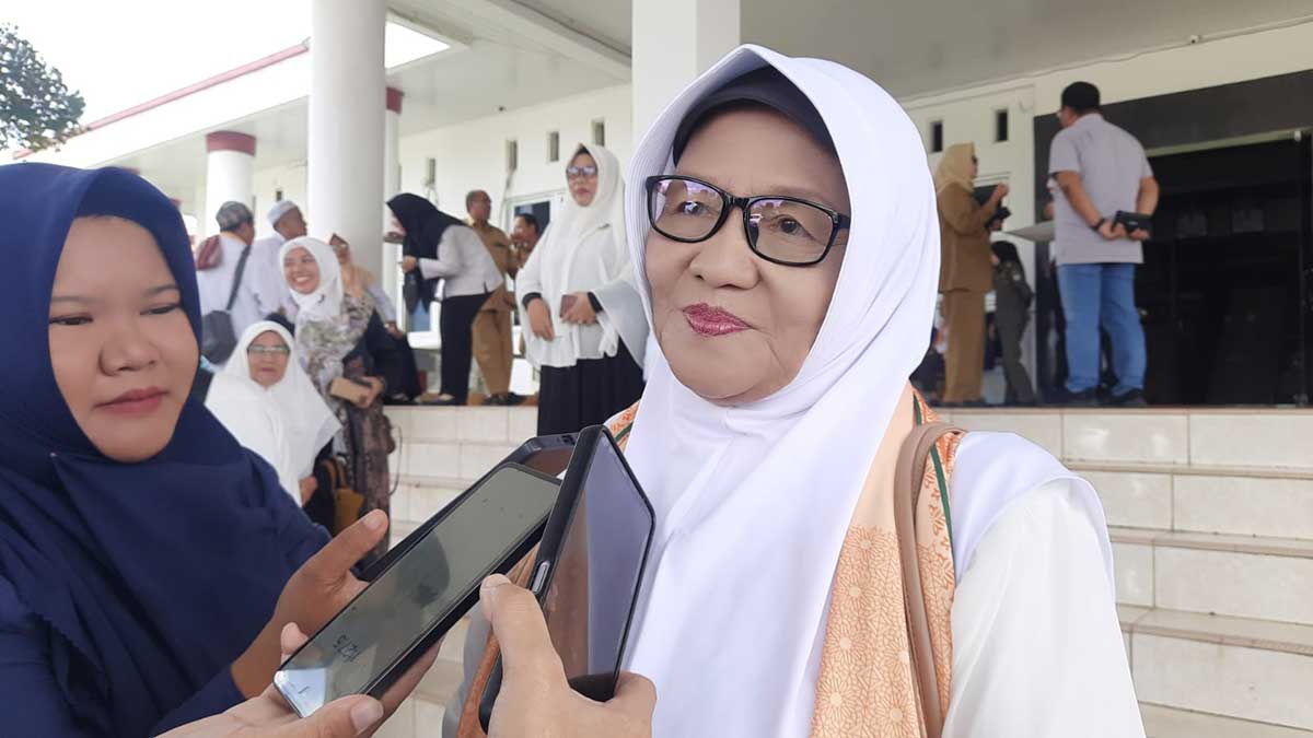 Kisah Haru Guru di Kelapa Kampit, Husniati Berangkat Umroh Gratis Berkat Program Pemkab Beltim