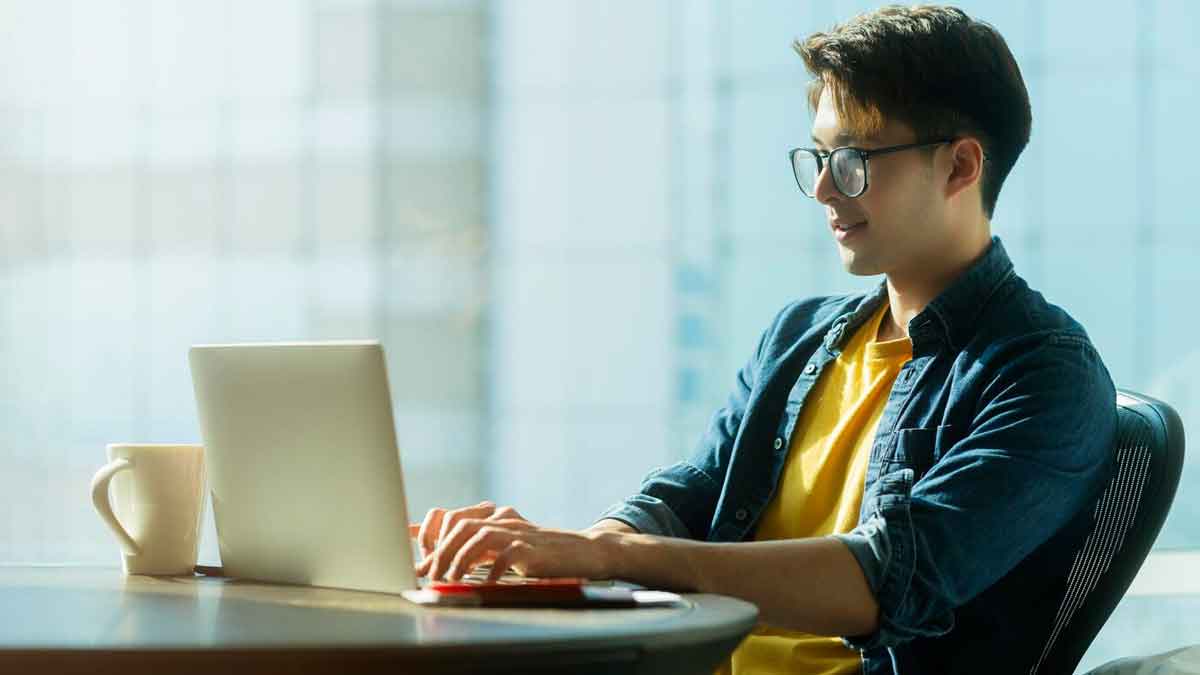 Waspadai Spyware! 7 Cara Ampuh Lindungi Komputer dari Pencurian Data