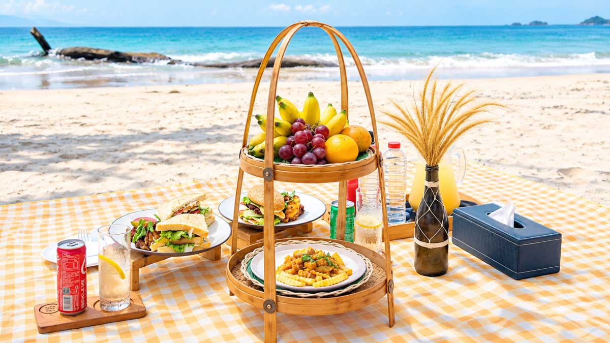 Picnic Romantis di Pantai Belitung Mulai Rp350 Ribu, Bisa Dinikmati Berdua di Dafam Resort
