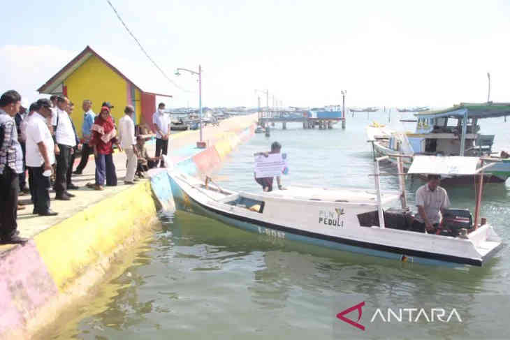 PLN Babel Merilis Perahu Listrik, Nelayan Desa Suak Gual Sangat Terbantu
