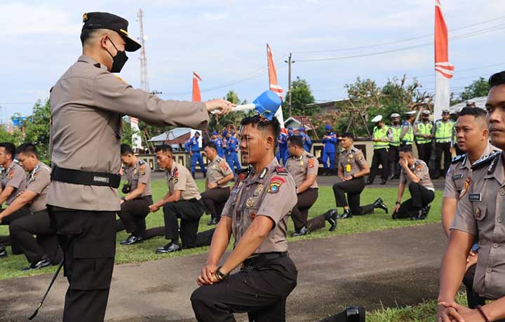 28 Anggota Polri di Belitung Naik Pangkat