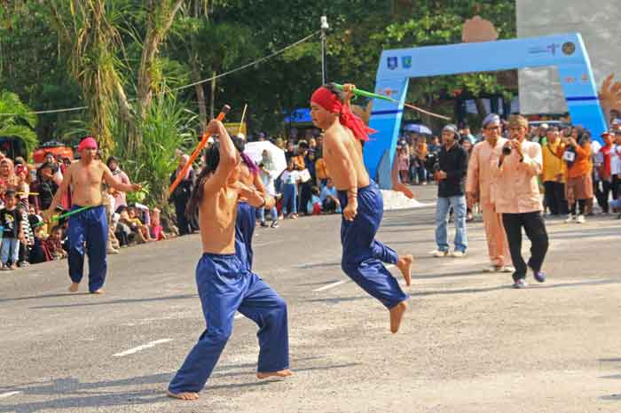 Hari Ini Menparekraf Hadiri Pesona Belitung Beach Festival 2023 di Pantai Tanjungpendam