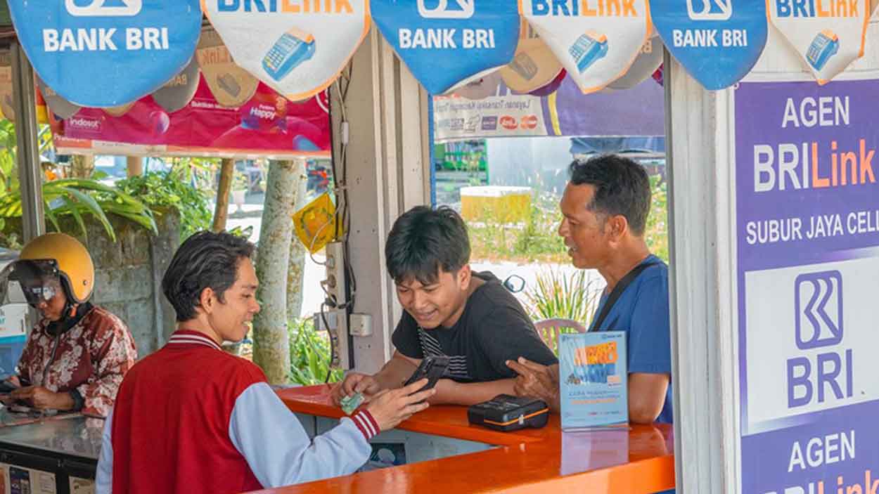 AgenBRILink Jangkau 67 Ribu Desa, BRI Perkuat Inklusi Keuangan Nasional di Era Digital