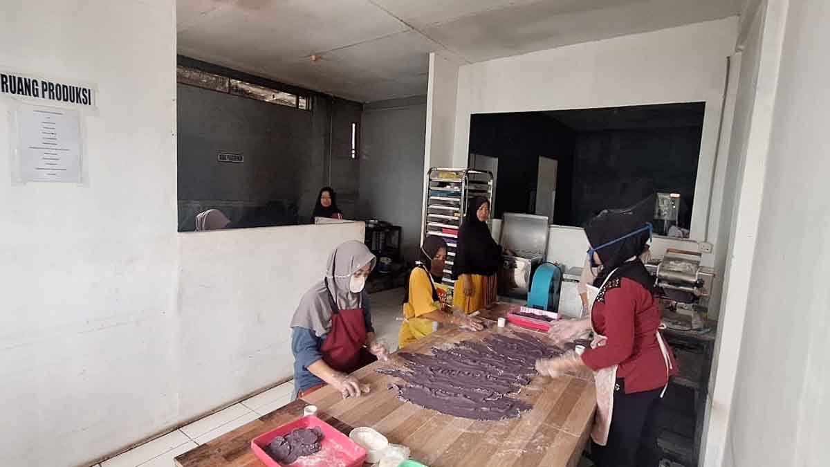 Berbekal Pinjaman Modal dan Pendampingan BRI, Perempuan Ini Dirikan KWT di Kaki Gunung Ciremai