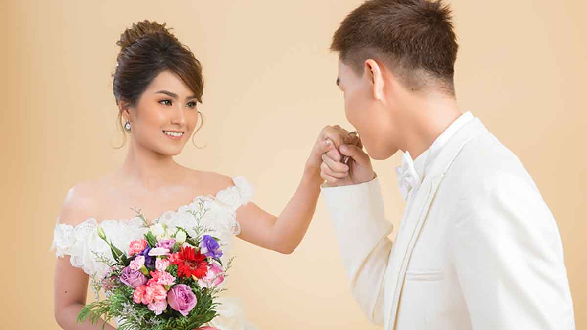 5 Arti Mimpi Menikah dengan Orang yang Kamu Kenal, Jangan Dianggap Biasa!