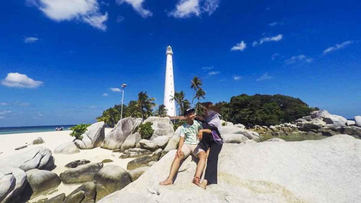 Paket Wisata Belitung Hemat 2D1N 2025: Liburan Singkat Murah & Tak Terlupakan