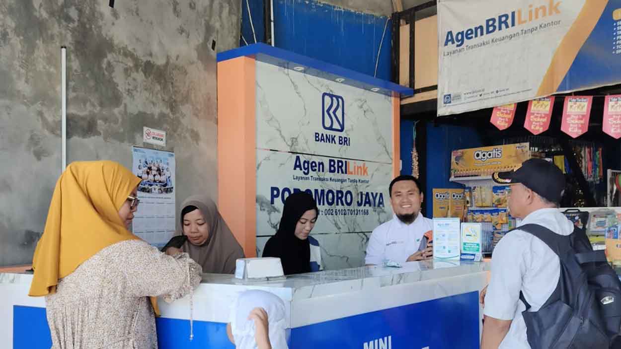 AgenBRILink Podomoro Jaya Dekatkan Akses Layanan Keuangan untuk Petani di Gowa