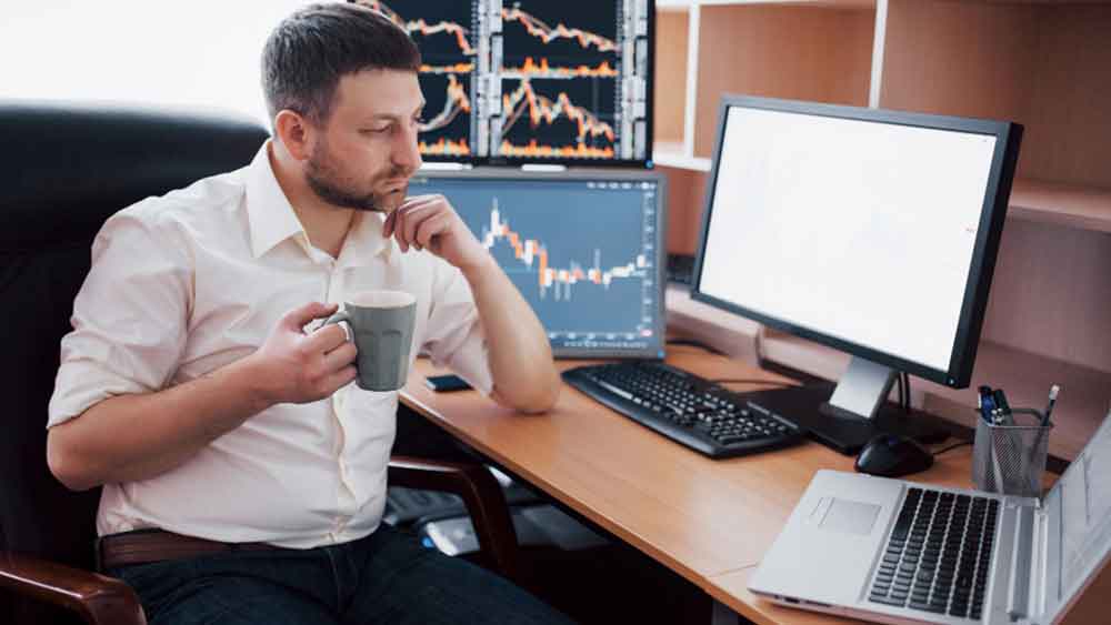 Harga Emas Berpotensi Koreksi? Analisis Teknikal XAUUSD Mengisyaratkan Konsolidasi