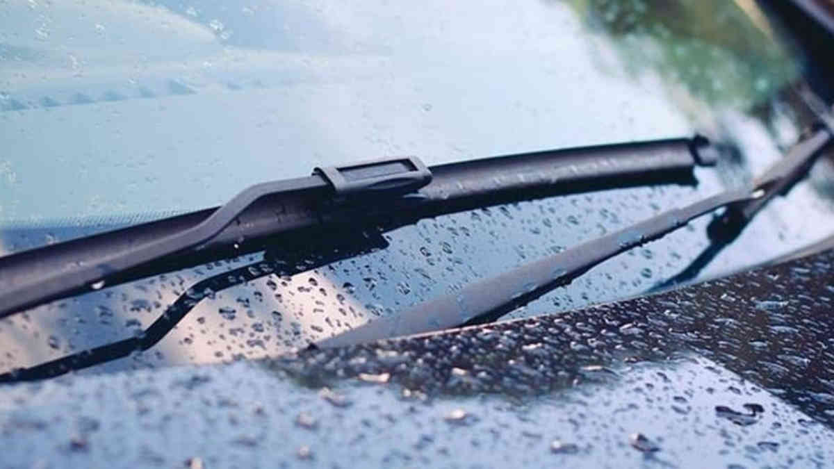 Wajib Diganti! Cara Mudah Mengenali Tanda-Tanda Kerusakan Wiper Mobil