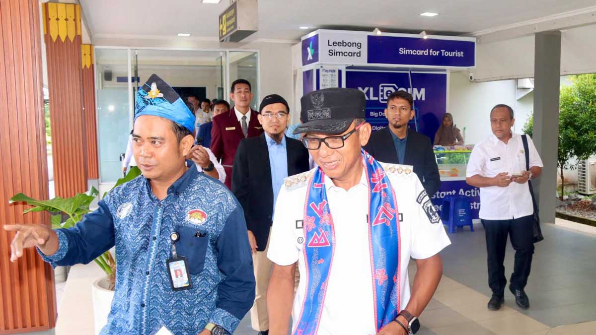 Jelang Scoot ke Belitung, Ini Catatan Bupati Soal Fasilitas Bandara yang  Perlu Dibenahi