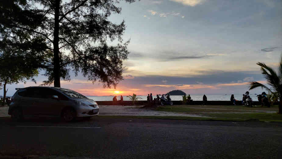 Pengunjung Pantai Wisata Tanjungpendam 2022 Capai 436.700 Orang, PAD Melebihi Target