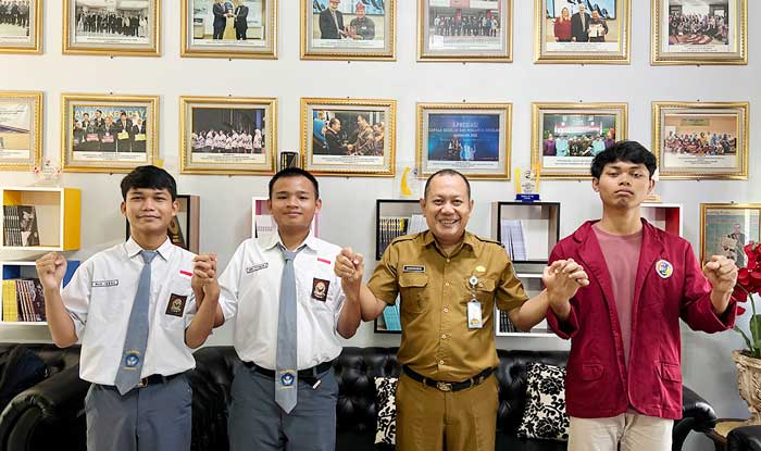 Bikin Bangga SMAN 1 Manggar, Obel dan Iqbal Wakili Bangka Belitung di Ajang OSN 2023