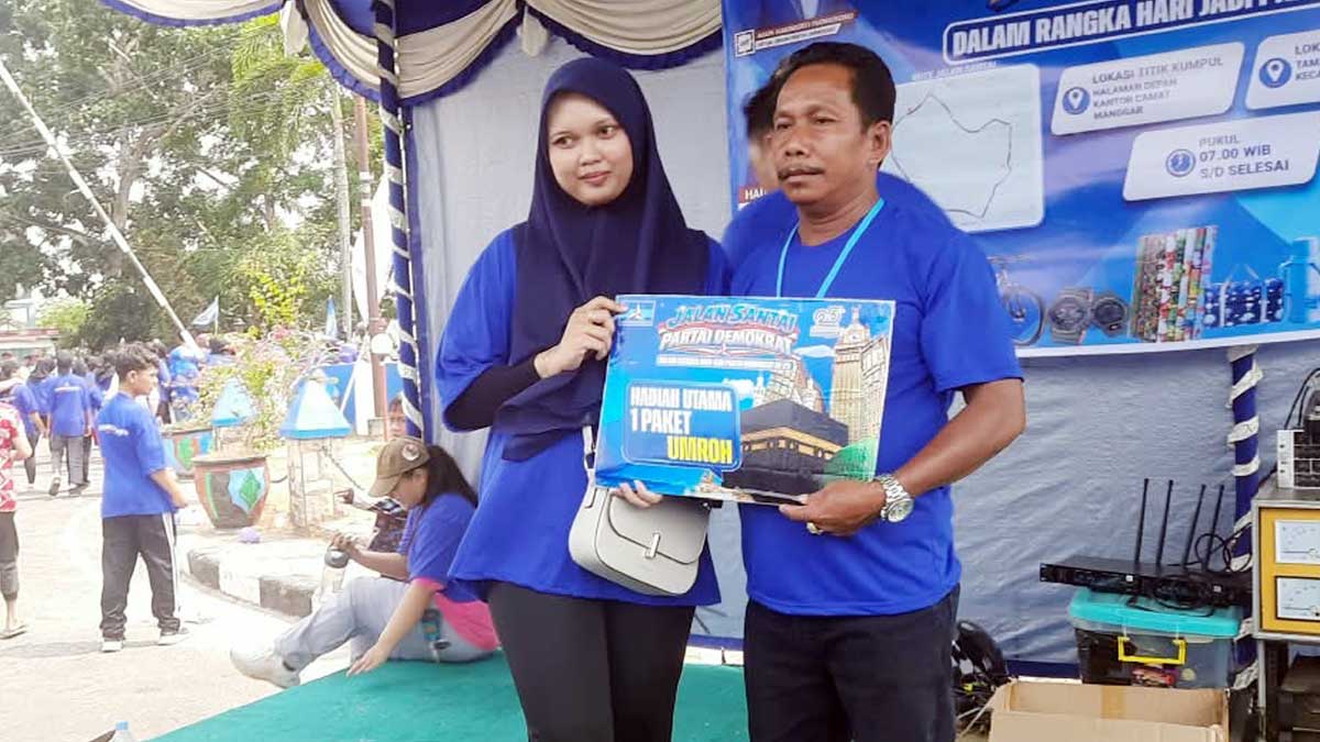 Warga Manggar Kaget Dapat Hadiah Umroh, Demokrat Beltim Bidik 3 Kursi DPRD