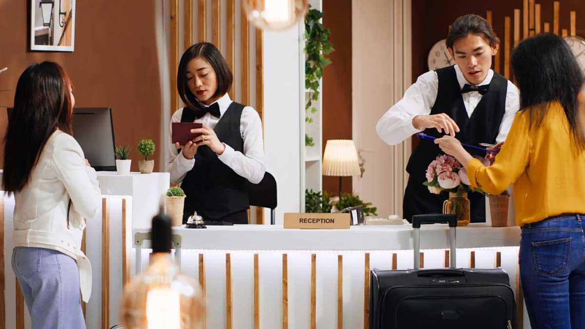 Sering Diabaikan Saat Check-in Hotel, Kesalahan Kecil Ini Bisa Berujung Bahaya