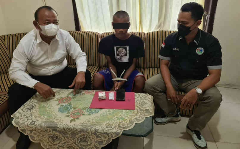 Warga Mesuji Lampung  Diringkus Satres Narkoba Polres Beltim Karena Sabu-sabu