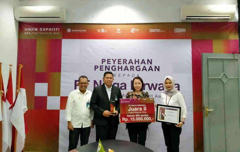 BRI Berikan PT Niaga Nirwana Penghargaan SME's Lifetime Achievement Award 2022