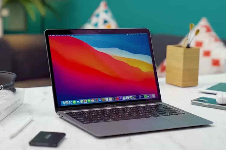 MacBook Air M1 2020 Layak Dibeli, Baterai Bertahan 24 Jam Tanpa Charger, Harga Turun Jauh