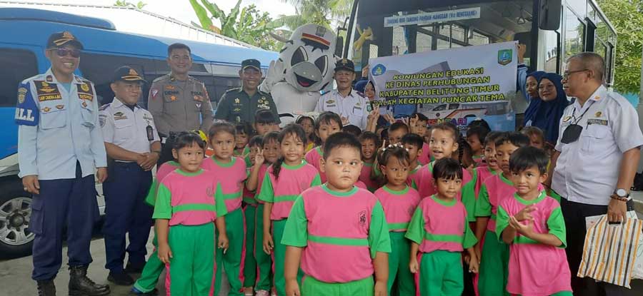 PAUD Mentari Kunjungi Terminal Manggar, Pengenalan Sejak Dini Jenis-jenis Transportasi