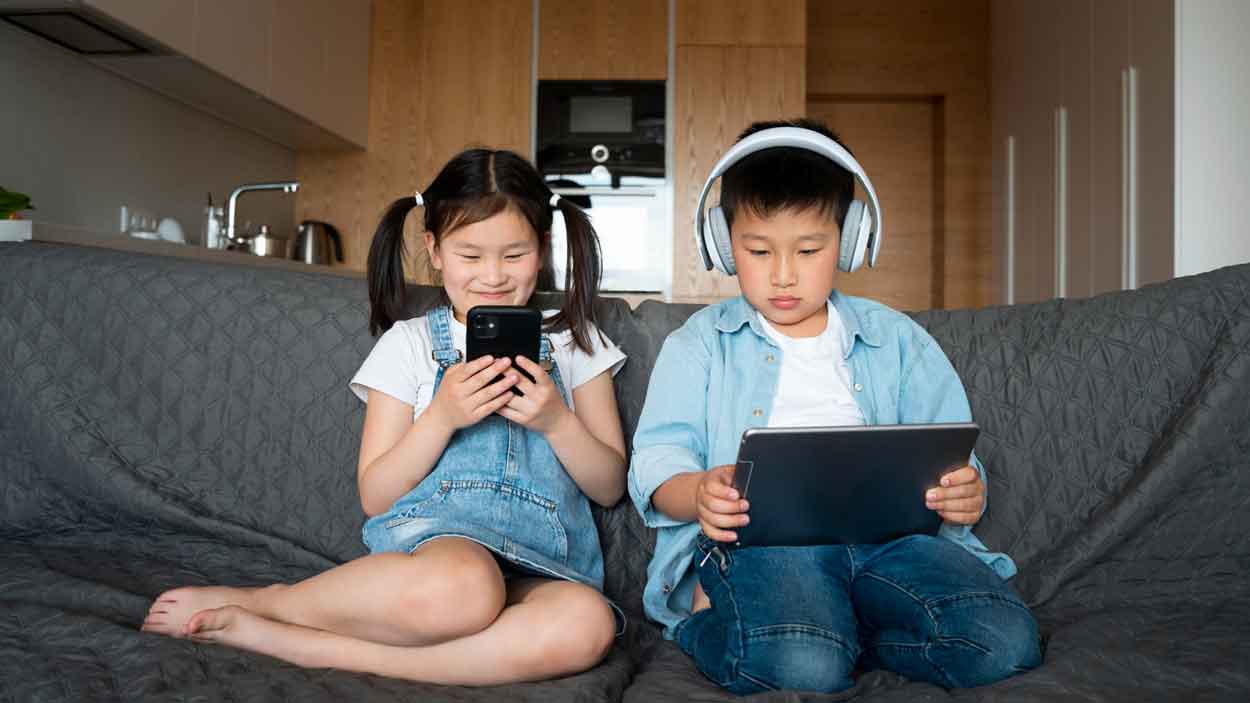 Studi Terbaru: Anak Kecanduan Pakai HP Bisa Picu Gangguan Mental hingga Dewasa