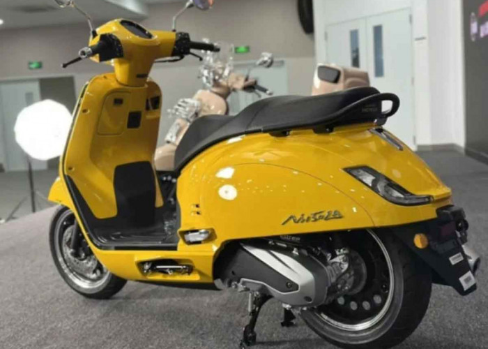 Honda NS150LA Meluncur, Skutik 150cc Bergaya Vespa dengan Harga Menarik