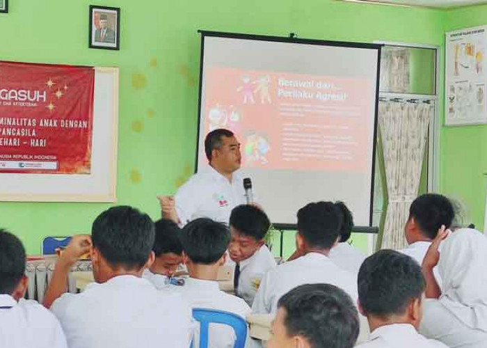 Cegah Kenakalan Remaja, LKBH Belitung Penyuluhan SMPN 6 Tanjungpandan 