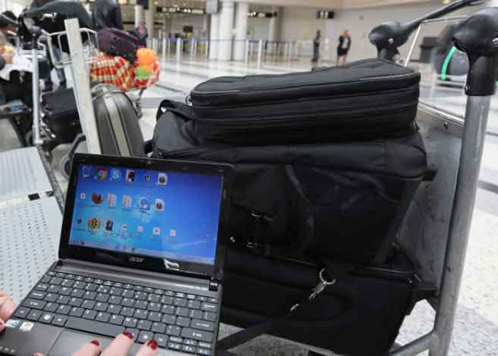 Tips Keamanan Bepergian, 6 Cara Mencegah Kehilangan Laptop di Era Digital