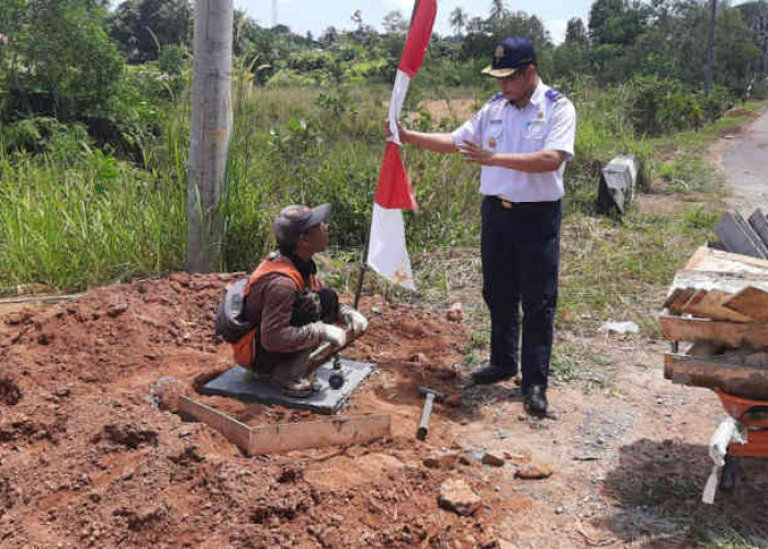Jelang G20 Belitung, Dishub Beltim Cek Pemasangan PJU di Open Pit Nam Salu