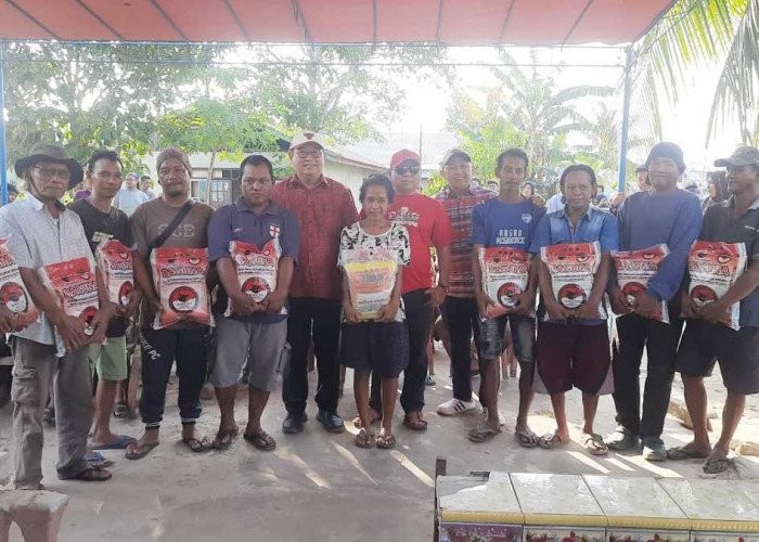 Janji Politik Bupati Beltim Kembali Direalisasikan, Nelayan Terima Bantuan Beras