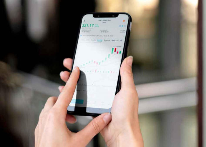 Hati-Hati Pilih Aplikasi Saham! Ini 8 Platform Penghasil Uang Resmi dan Diawasi OJK 2025