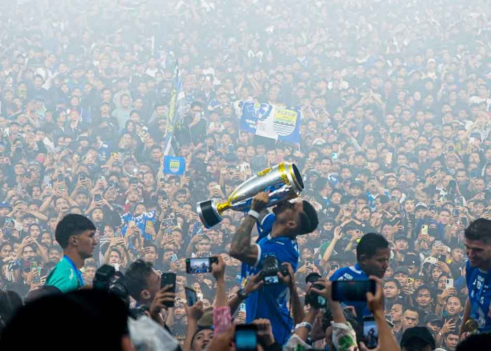 BRI Liga 1 2024/2025 Sukses Digelar: Bukti Peran BRI dalam Pemberdayaan Sepak Bola dan UMKM