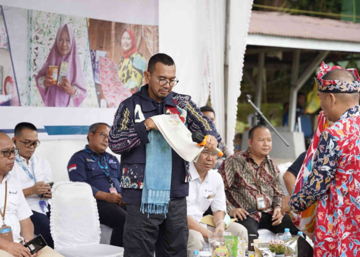 Arya Sinulingga Resmikan Rumah BUMN Belitung, Wadah Pemasaran Produk UMKM